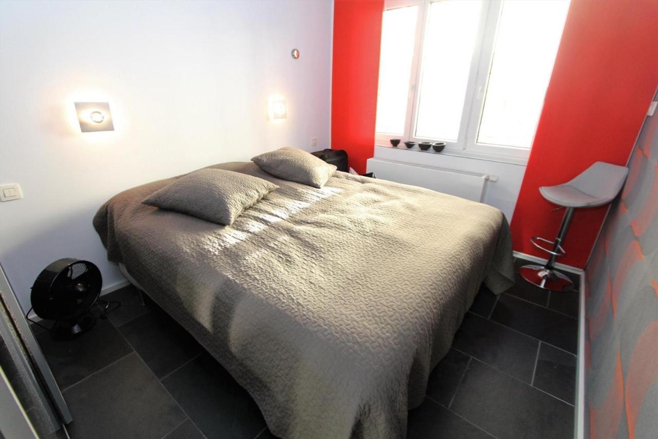Luxueus Appartement 100 Stappen Van Zee En Strand Ostend Exterior photo