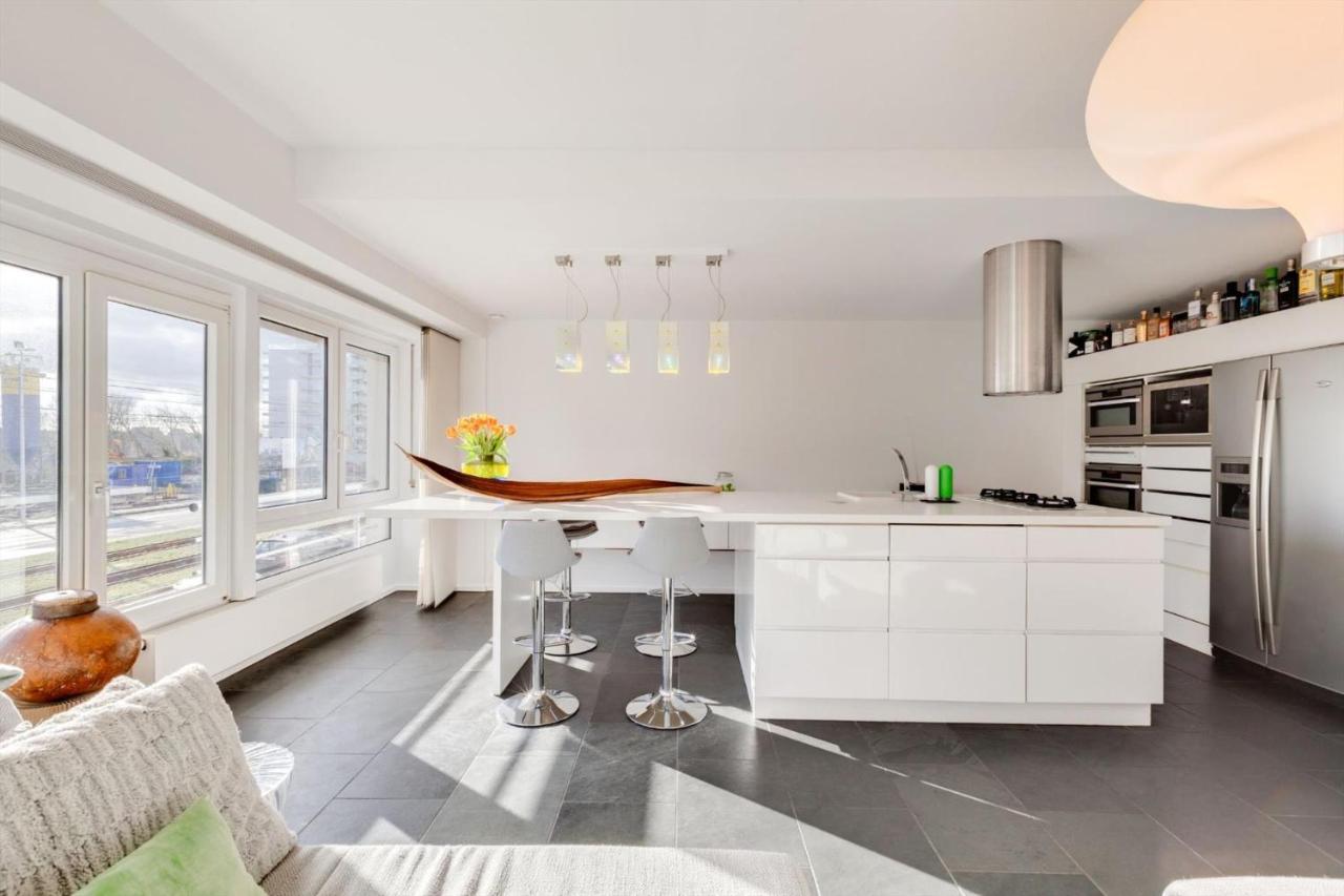 Luxueus Appartement 100 Stappen Van Zee En Strand Ostend Exterior photo